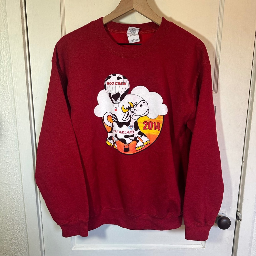 Gildan Sweatshirt Red Creamland Moo Crew 2014 Cow Graphic Medium